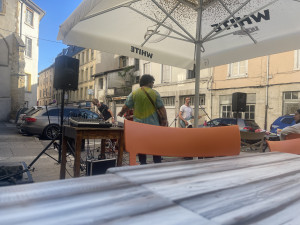 TRANCHES DE VIE  Instantanés de vie au hasard des rencontres